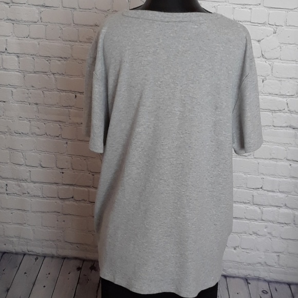 *5 for 25* Kim Rogers Gray V-neck T-Shirt - Picture 3 of 5